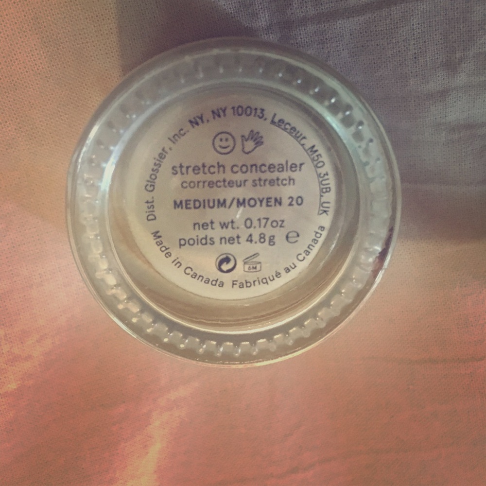 Glossier stretch concealer